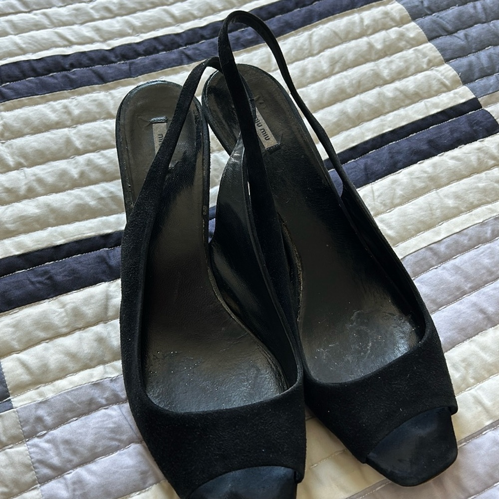 Miumiu sandals size 39 1/2 made in Italy.